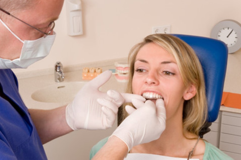 Mehr Informationen zu "Zähneknirschen hat häufig psychische Ursachen"